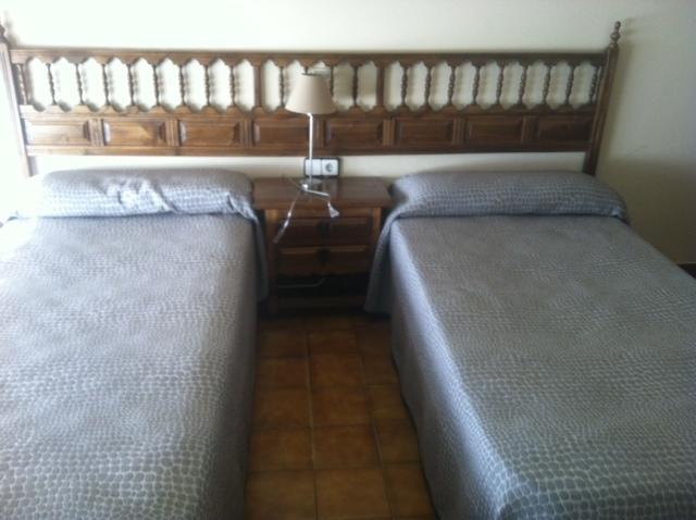 Hostal Mimosa Σανταντέρ Δωμάτιο φωτογραφία